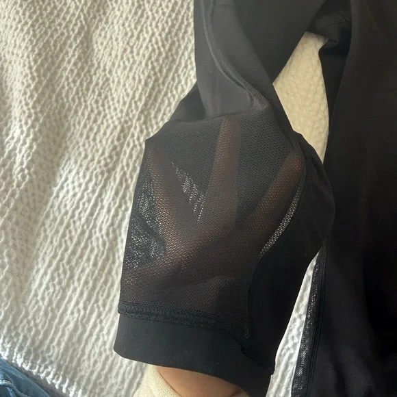 Lululemon Capri Leggings 6 black - Picture 4 of 5